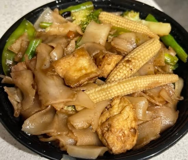 Pad See Ew J.