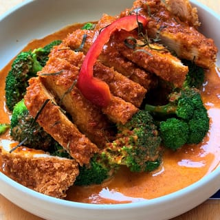 Crispy Chicken Panang